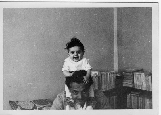 Adonis with his daughter Arwad in Beirut 1959. Courtesy Archives Arwad Esber - Poesia Online