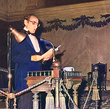 Carlos Bousono. Academico de numero. Boal Asturias 9 de mayo de 1923 Madrid 24 de octubre de 2015. Elegido el 5 de abril de 1979. T - Poesia Online