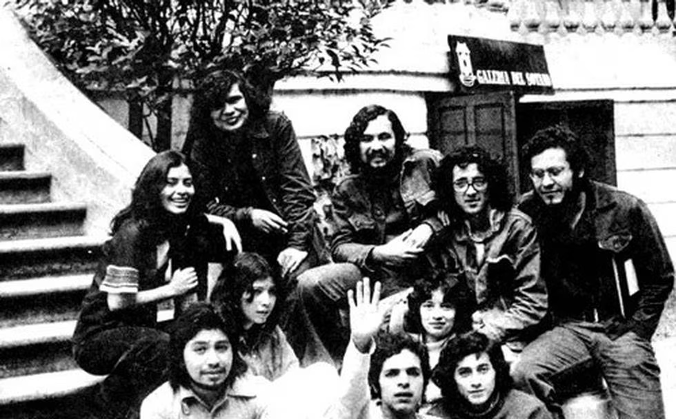 Margarita Caballero Mario Santiago Jose Rosas Ribeyro Bolano Jose Vicente Anaya Dina Guadalupe Ochoa Ruben Medina Ramon Mendez y Jose Peguero en 1975 1 - Poesia Online
