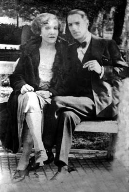 Con su segundo marido Ruben Rojo - Poesia Online